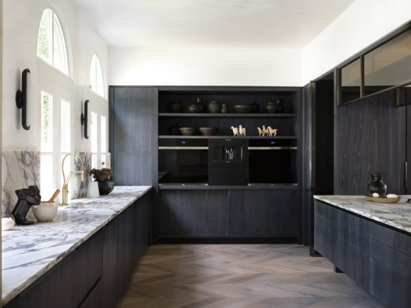 るつ Litze® | Articulating Faucet With Finished Hose